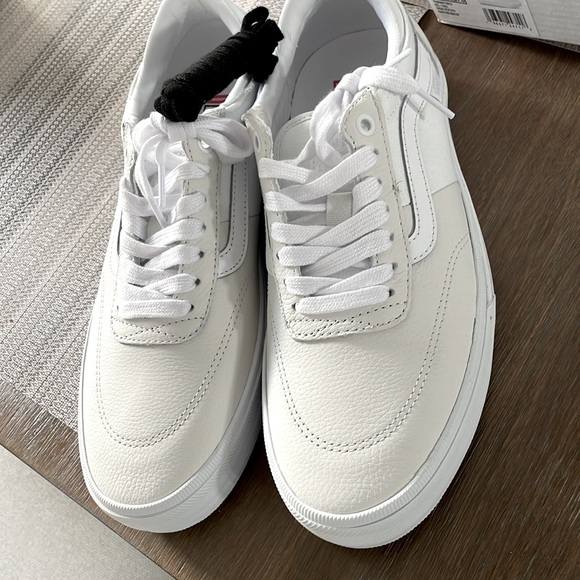 All White Vans - Picture 1 of 6